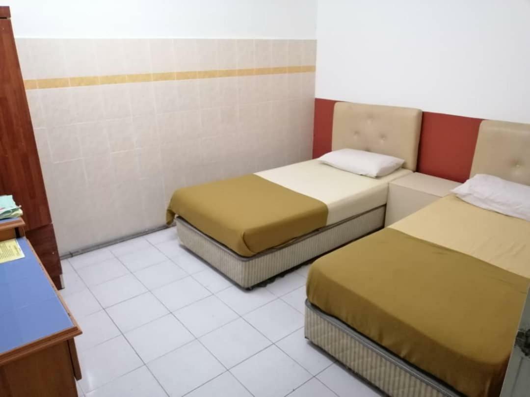 Halcyon Hotel Malacca Exterior photo